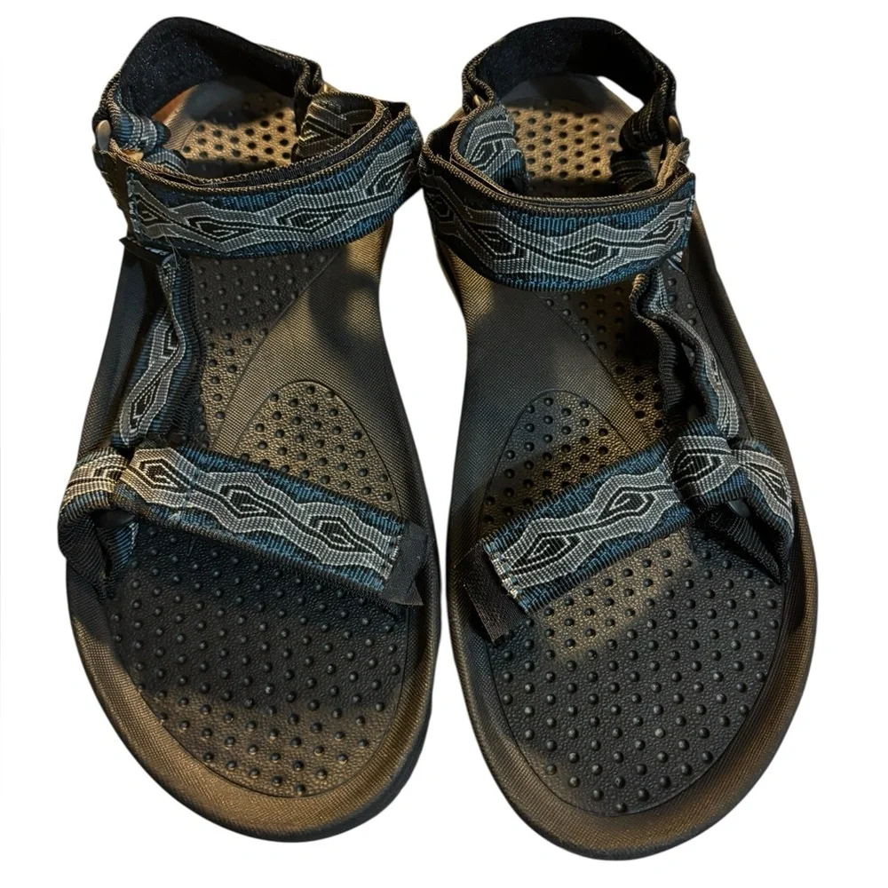 Teva | sandals 9